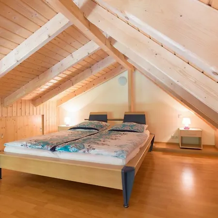 Apartment Romantisches Loft, Mit Im Winter Beheiztem Whirlpool